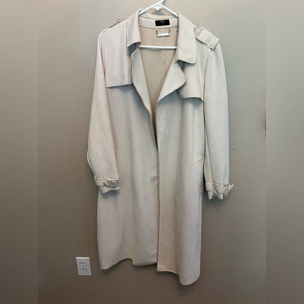 Tahari Women's Cream Suede Trench Coat